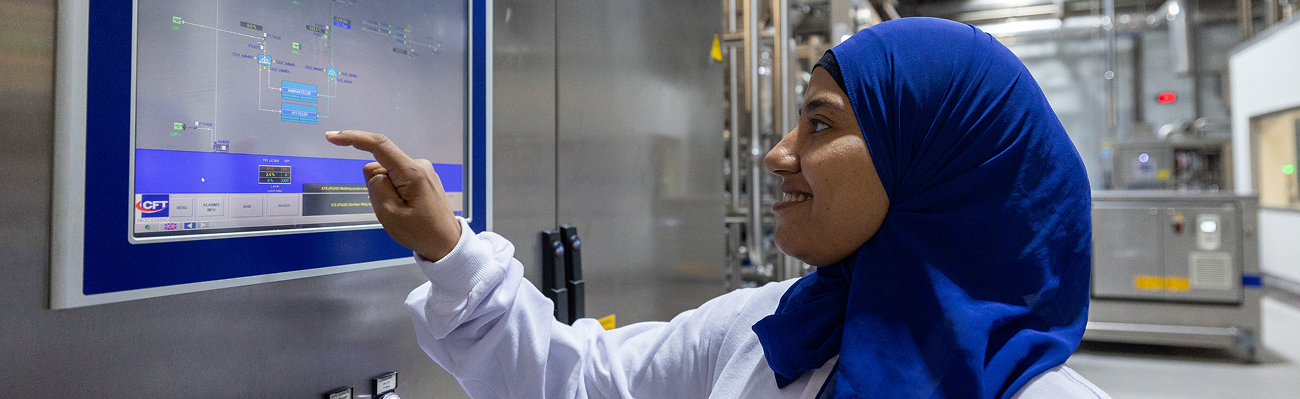 An Advanced Laboratory